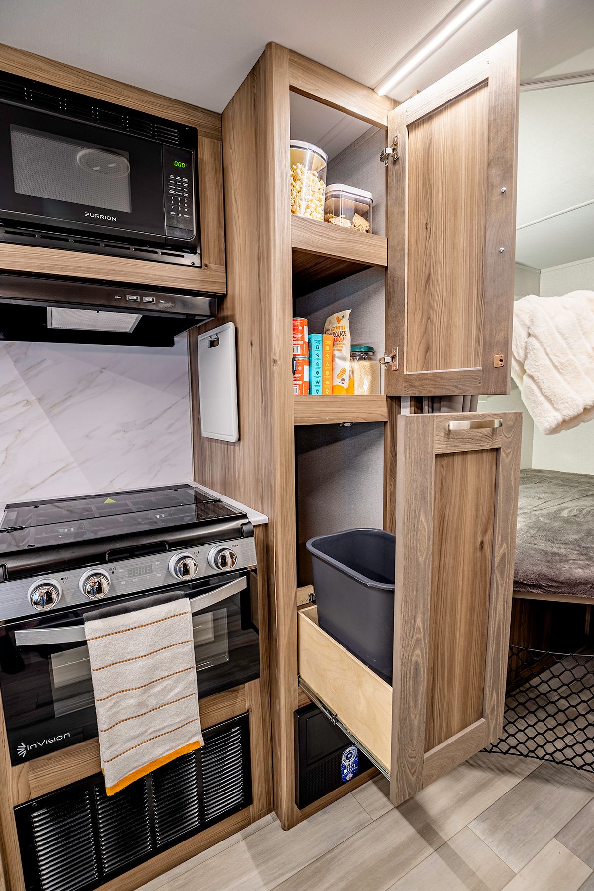 Go Explore X232 Wastebasket and Pantry