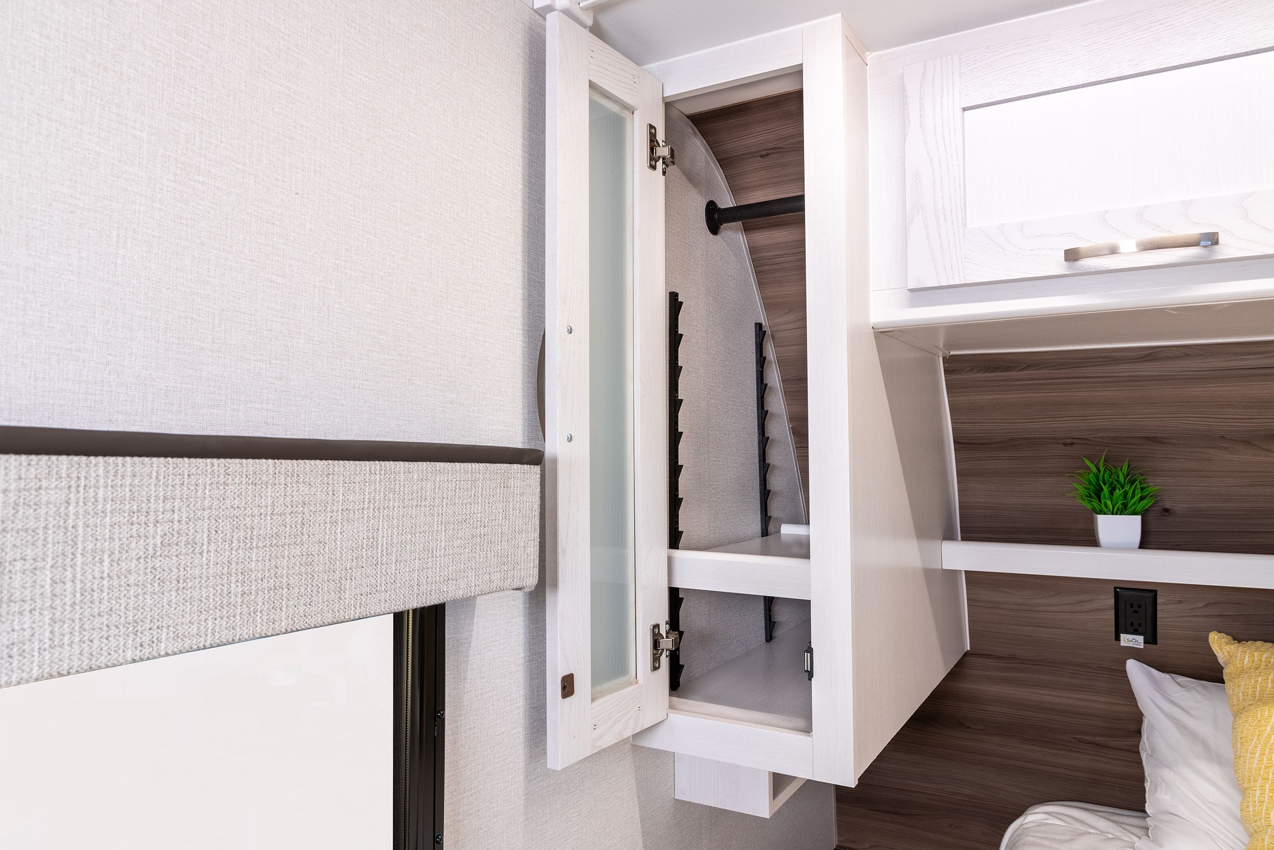Wardrobes with Adjustable Shelves